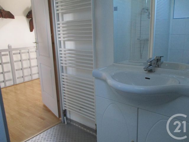 Afficher la photo en grand Appartement F2 à louer - 2 pièces - 39.5 m2 - ALBERT - 80 - PICARDIE - Century 21 Agence Albert