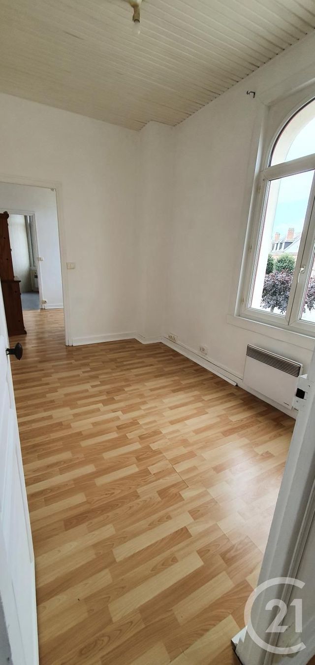 appartement à louer - 2 pièces - 33.0 m2 - ALBERT - 80 - PICARDIE - Century 21 Agence Albert