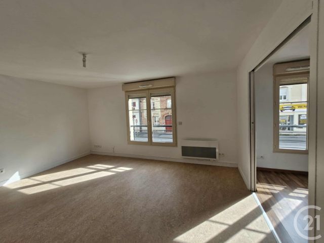 Afficher la photo en grand Appartement à vendre - 2 pièces - 40.8 m2 - ALBERT - 80 - PICARDIE - Century 21 Agence Albert